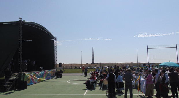 Campo de jogos acolhe oitava edi��o do Festival de Dan�as e Cantares