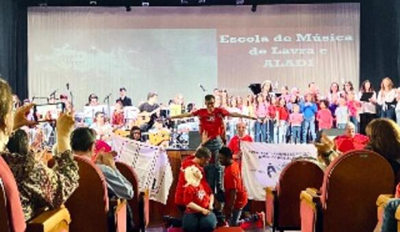 ALADI no Sarau da Escola de M�sica de Lavra