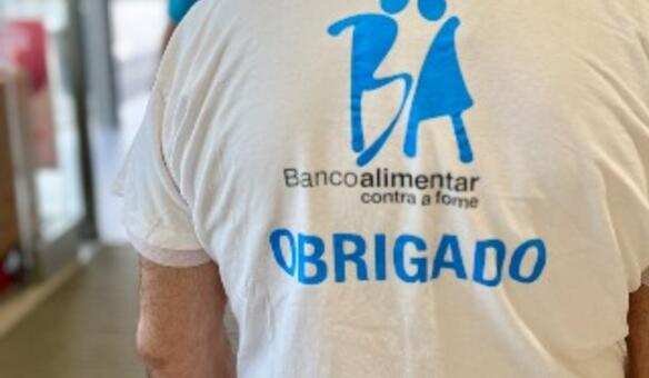 Banco Alimentar: Utentes vestem a camisola de volunt�rios em nova campanha